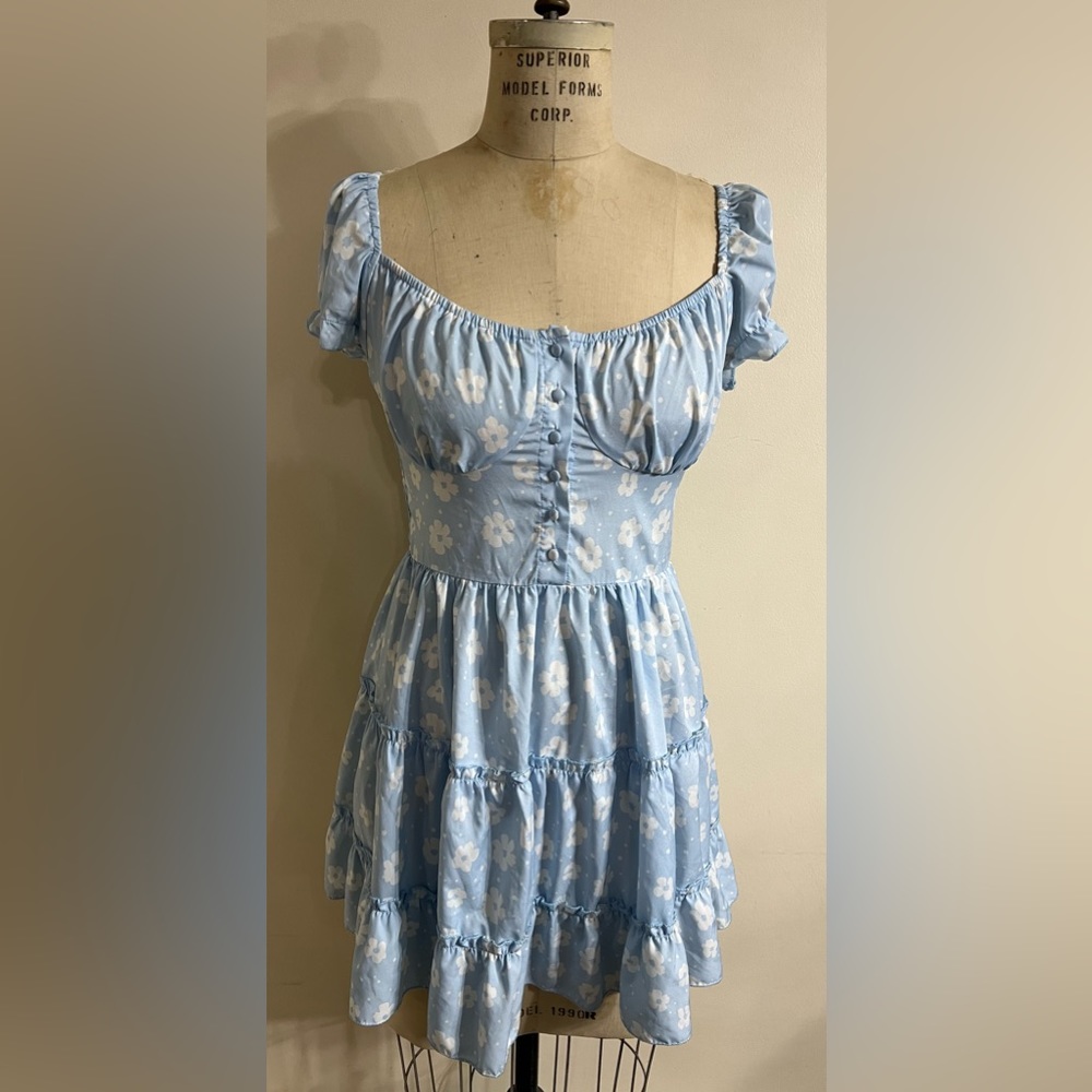 Eilly Bazar Button Front Ruffle Hem Ditsy Floral Print Dress Size M